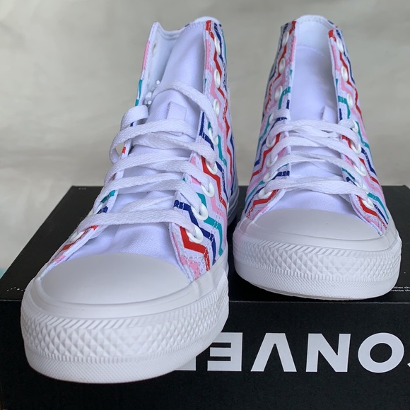 CONVERSE CTAS HI WHITE/UNIVERSITY RED WMNS - Picture 8 of 13